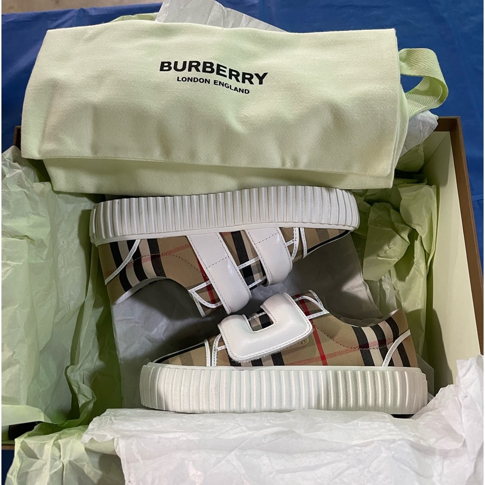 COPY - Kids Burberry Sneakers